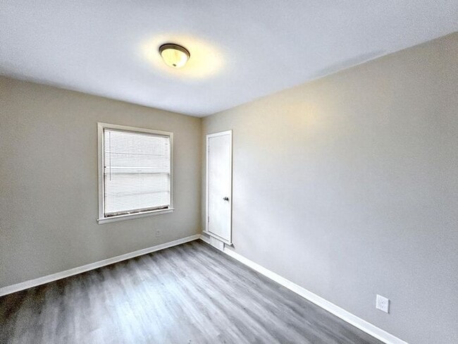 Building Photo - 1861 Coventry Dr