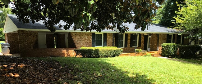 Building Photo - 1119 Oakdale Rd