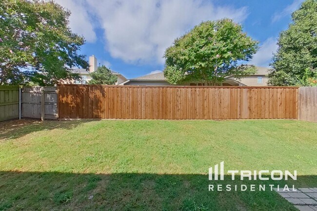 Building Photo - 405 Fireberry Dr
