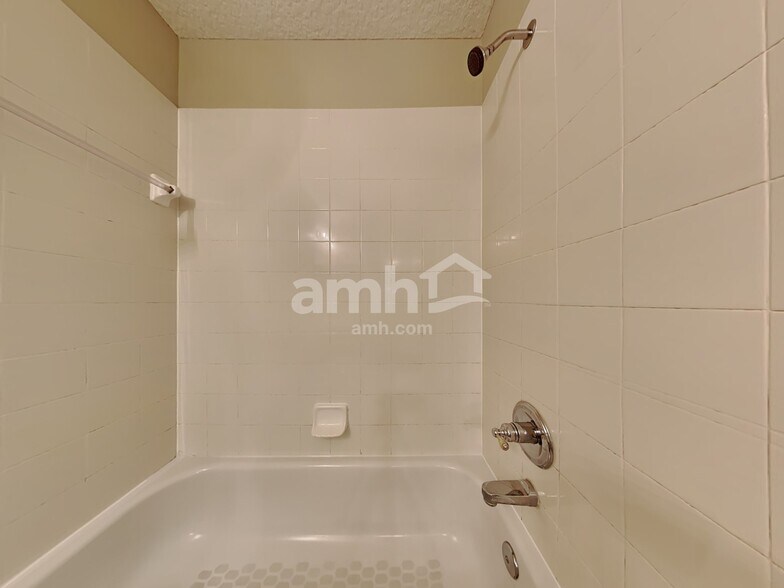 Building Photo - 3842 Pebble Brooke Circle South