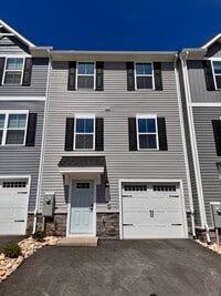 Building Photo - 2905 Orchard Ridge Lane