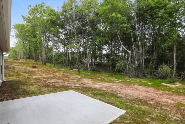 Building Photo - 2068 Providence Rd