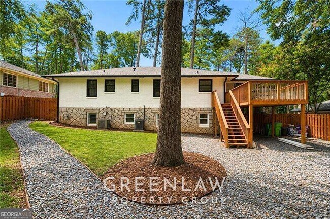Building Photo - 3250 Wynn Dr