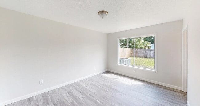 Building Photo - 1214 Port Malabar Blvd NE