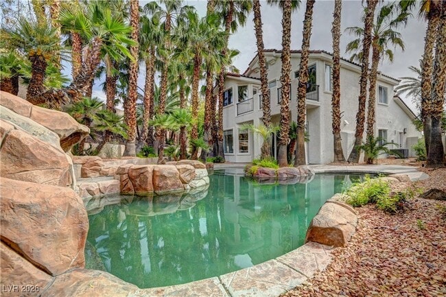 Building Photo - 9817 Park Brook Ave