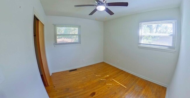 Building Photo - Big Backyard + Pet Friendly + Off-Street P...