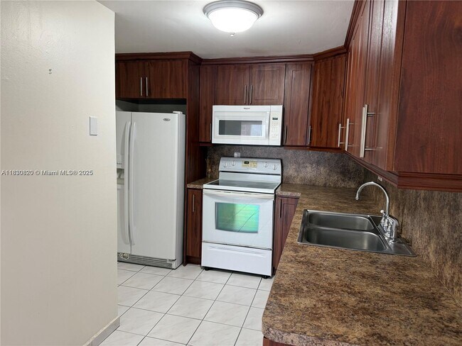 Building Photo - 14250 SW 62nd St