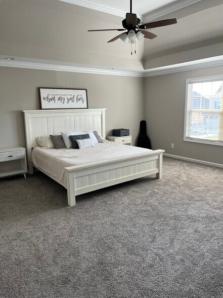 Building Photo - 1529 Kestrel Dr