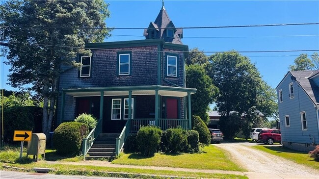 Building Photo - 61 Almy St