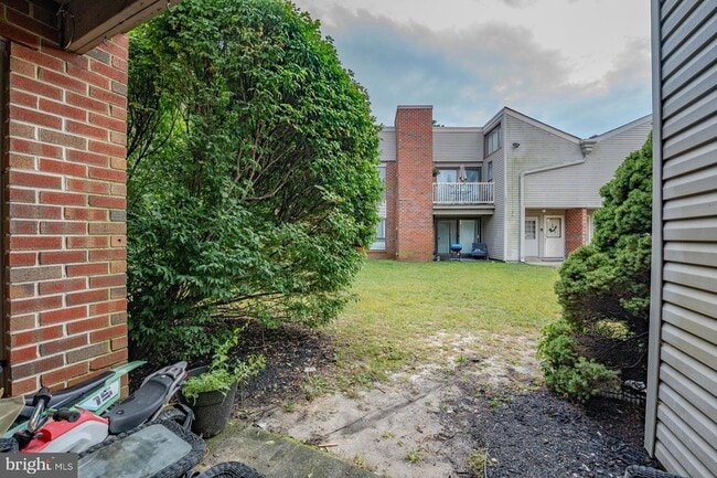 Building Photo - 254 Vail Ct