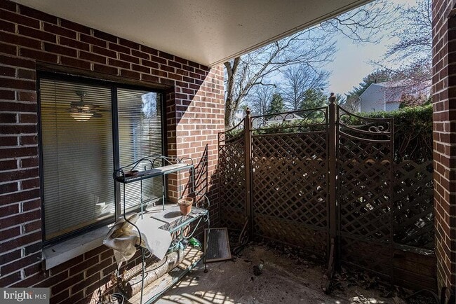Building Photo - 13257 Wonderland Way
