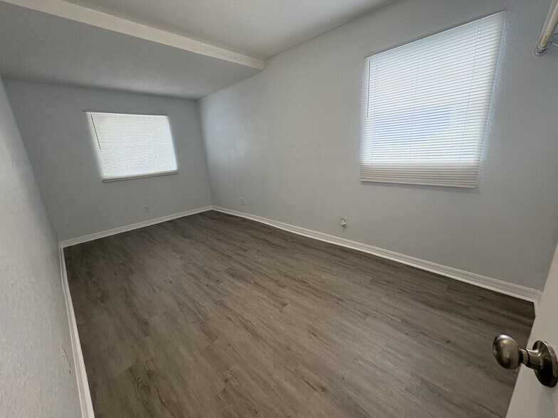 Front Bedroom - 2203 Cochran St