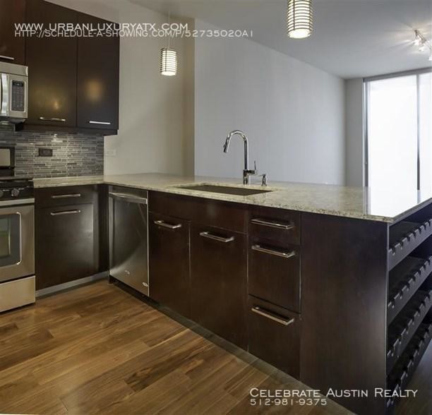 Building Photo - bedroom in Austin TX 78701