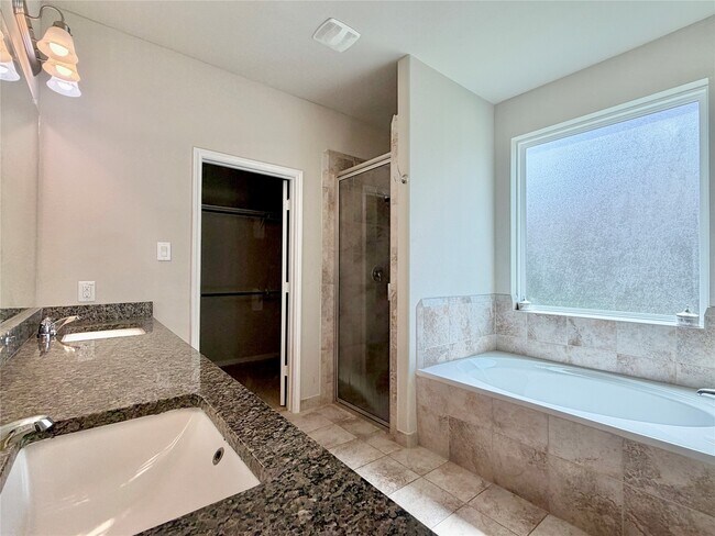 Building Photo - 8002 Mesquite Hill Ln