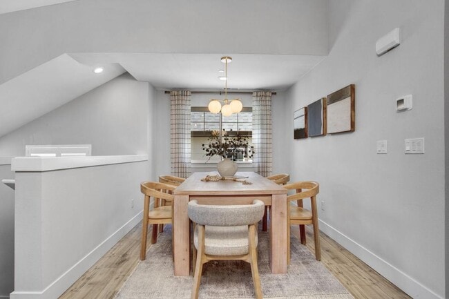 Building Photo - 16625 SW Botany Bay Ln