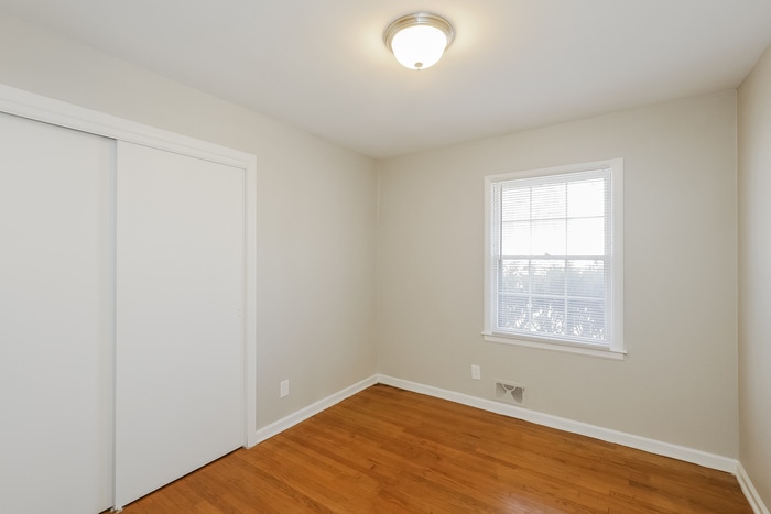 Building Photo - 10505 E 79th St