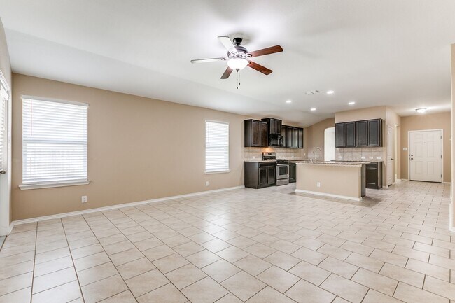 Building Photo - WILDHORSE AT TAUSCH FARMS RENTAL