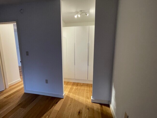 Building Photo - 50 Longwood Ave