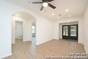 Building Photo - 727 John Adams Dr