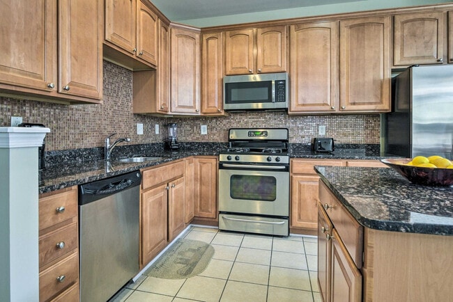 Building Photo - 5077 Cameo Terrace