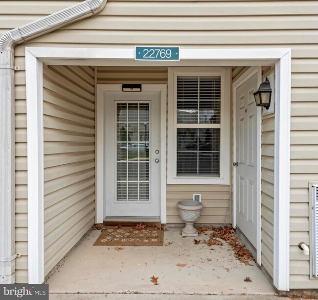 Building Photo - 22769 Fountain Grove Square