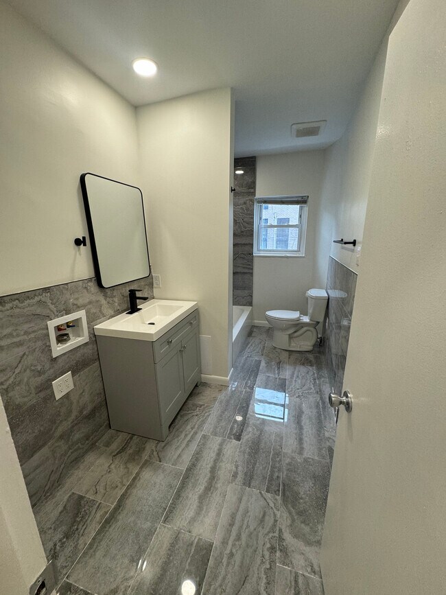 Washer and dryer hookups - 2201 Coral St