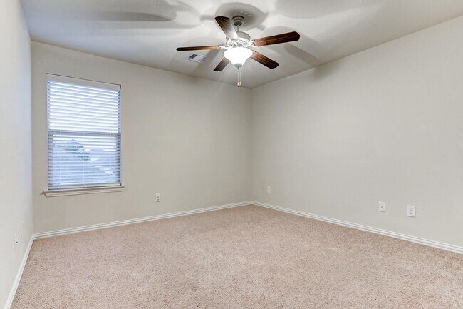 Building Photo - 19806 Amber Village Ln