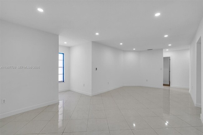 Building Photo - 14755 SW 82nd Terrace