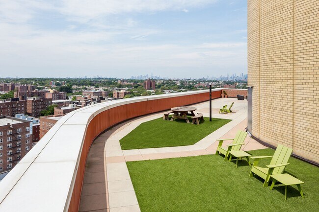 Building Photo - 97-45 Queens Blvd