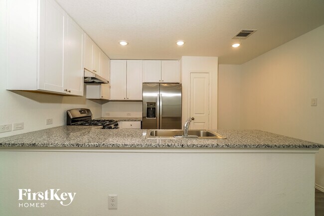 Building Photo - 13022 Rosemary Cove