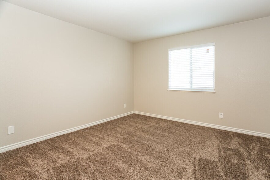 Building Photo - 7408 Maiden Run Ave