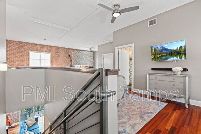 Building Photo - 1501 Doyle Carlton Dr