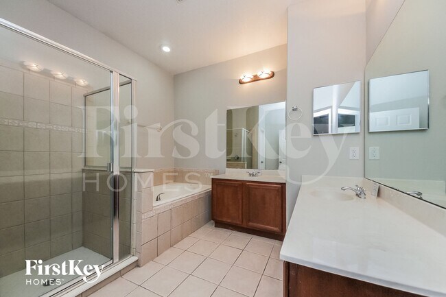 Building Photo - 2615 Eagle Canyon Dr N