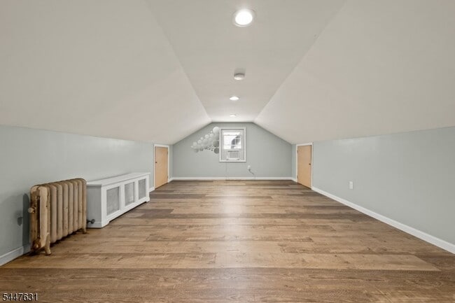 Building Photo - 22 Meeker Pl