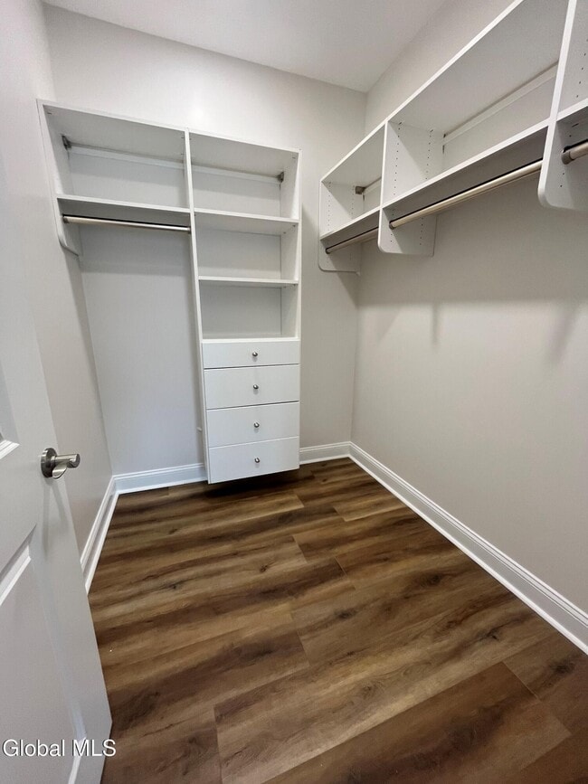 Building Photo - 60 Weibel Ave