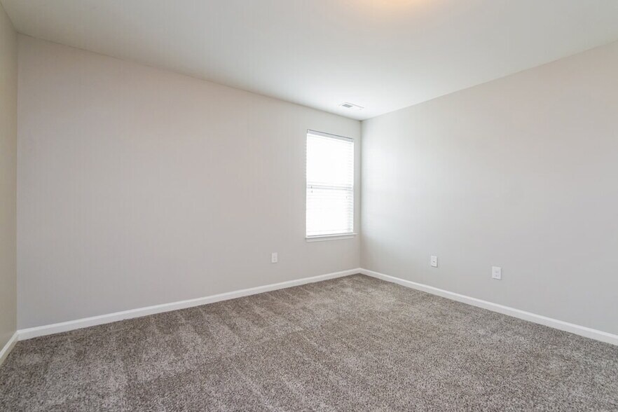 Building Photo - 3616 Waleback Ln