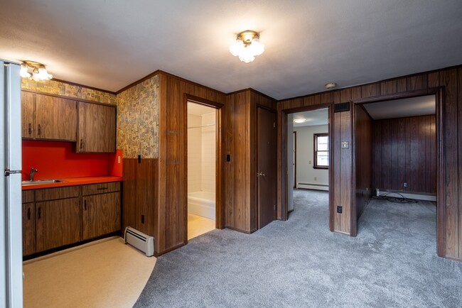 Building Photo - 7 105th St