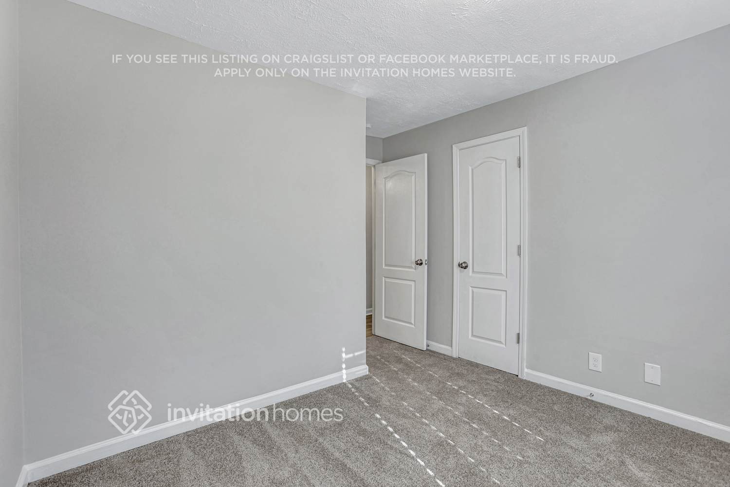 Building Photo - 300 Banberry Dr SE