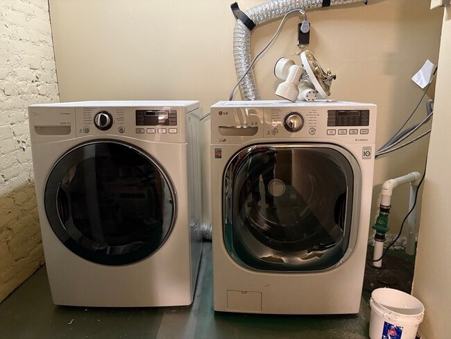 Building Photo - 57 Coburn Ave