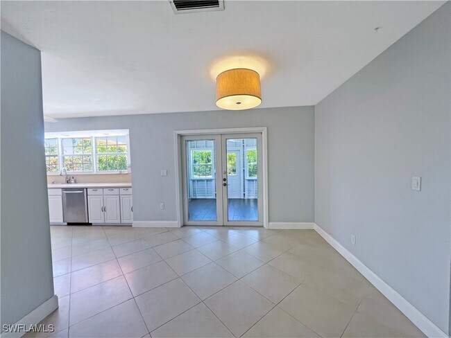 1303 SE 22nd Terrace 1303 SE - 1303 Se 22nd Terrace Cape Coral Fl Building Photo