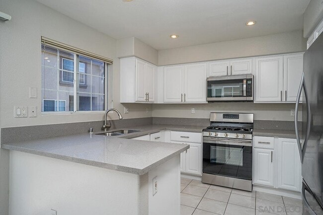 Building Photo - 12543 El Camino Real