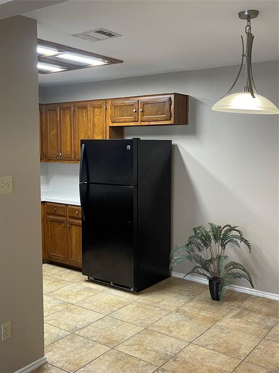 Building Photo - 830 Mica Ln