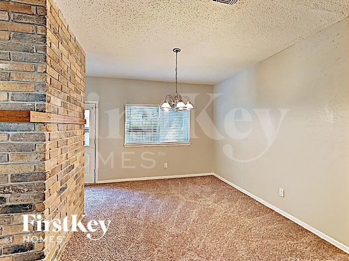 Building Photo - 18115 Brooknoll Dr