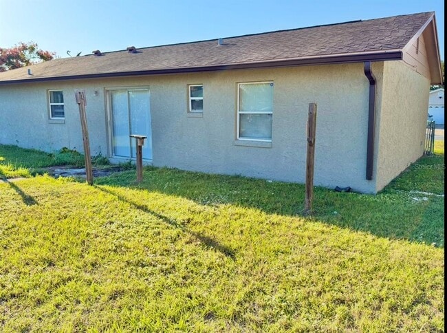 Building Photo - 133 Alderwood Dr