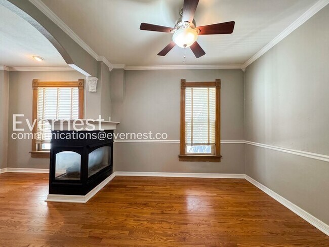 Building Photo - 2-Bed/1-Bath Home/Available Now!