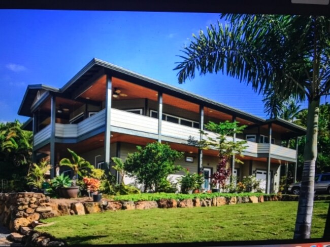 Building Photo - 595 Kumulani Dr