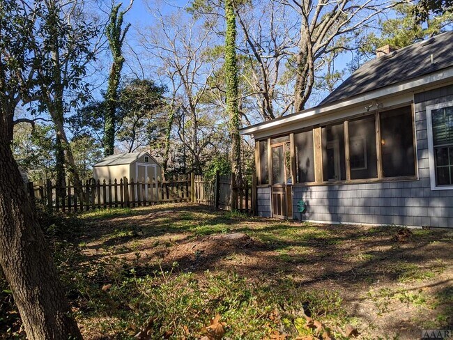 Building Photo - 203 Colonial Beach Rd