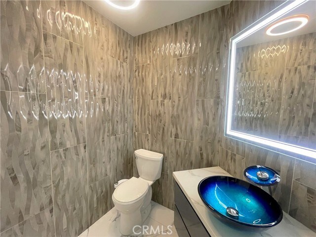 Building Photo - 2515 Camino Del Plata