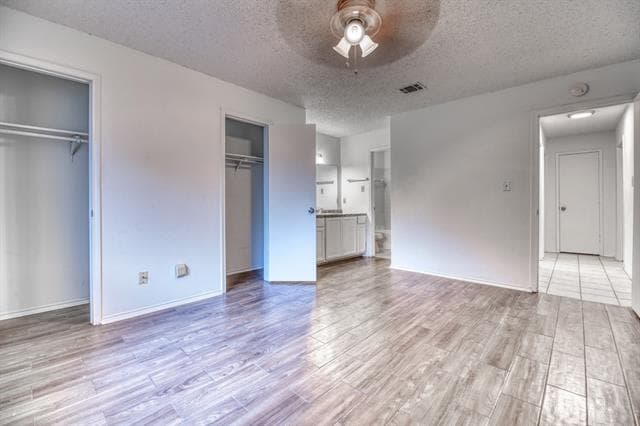 Building Photo - 6208 Big Springs Dr