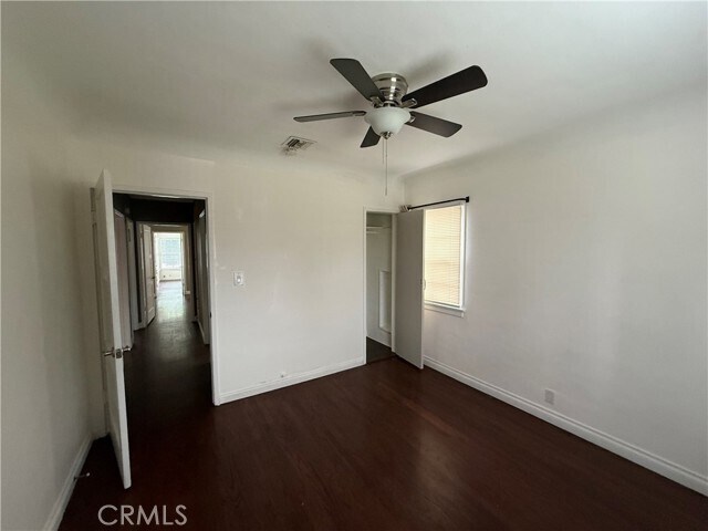 Building Photo - 527 S Orchard Dr